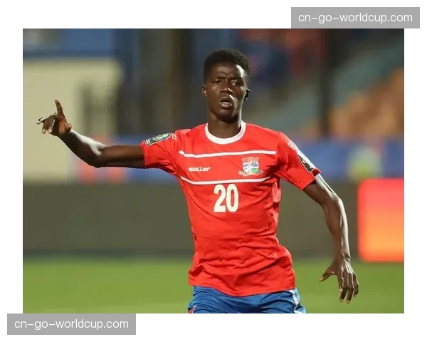 兰斯官方宣布主力前锋因腿筋伤势将缺席三月剩余赛事