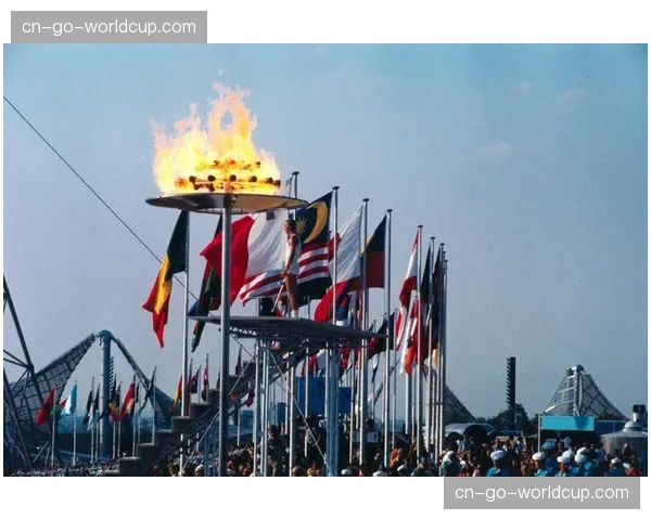 2026年达喀尔青奥会主火炬塔设计公布,灵感来源于当地传统织物